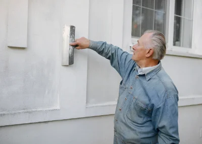 Façade de maison et peinture extérieure